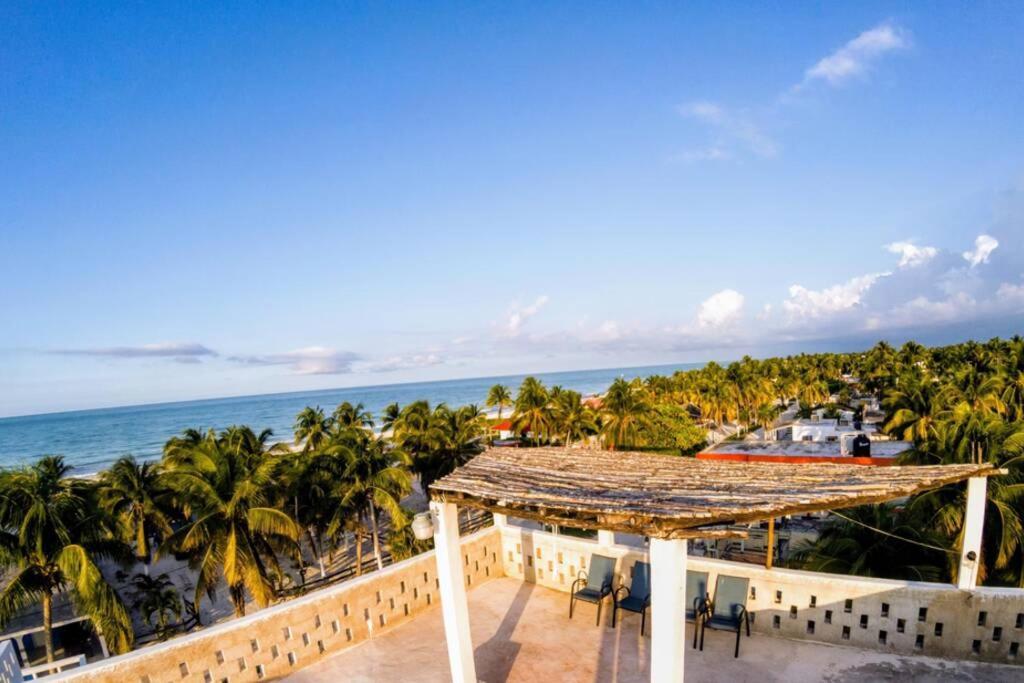 Costa Esmeralda El Cuyo Exterior foto